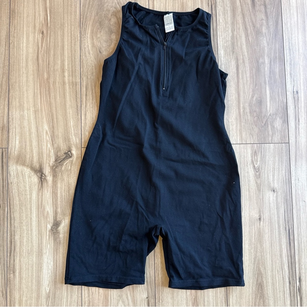 Gap One Piece Workout Jumpsuit Short Athletic Romper Sz Large Black  Women’s